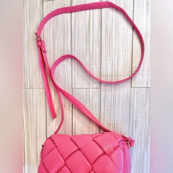 029- Primark Pink Quilted Crossbody Bag - Picture 11 of 12